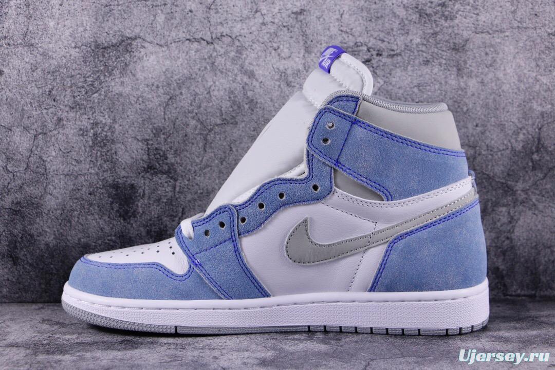 Air Jordan 1 High Hyper Royal