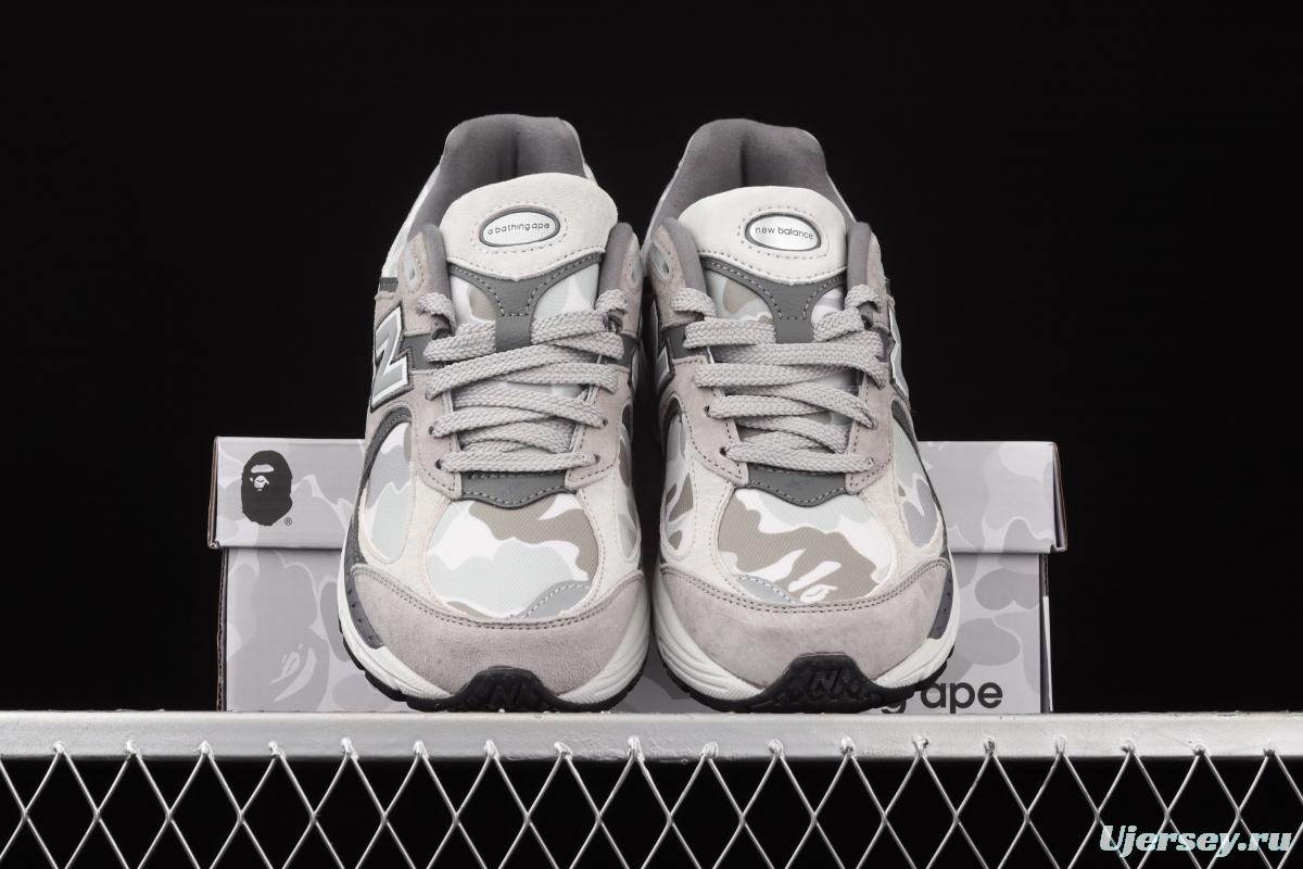 Bape x New Balance 2002R co-signed retro camouflage 3M reflective black silver casual running shoes M2002RBG