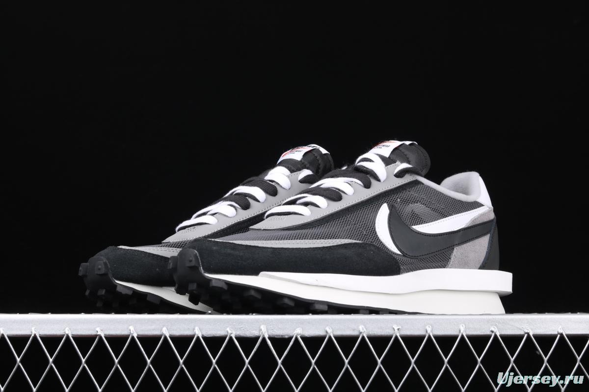 Sacai x NIKE LVD Waffle Daybreak co-signed catwalk style net gauze leather splicing double hook Swoosh running shoes BV0073-001