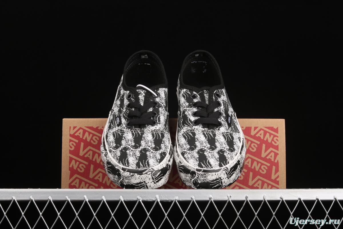 Opening Ceremony x Vans Authentic Shen Mengchen co-named Panther full printed low-top shoes VN0A348A43M