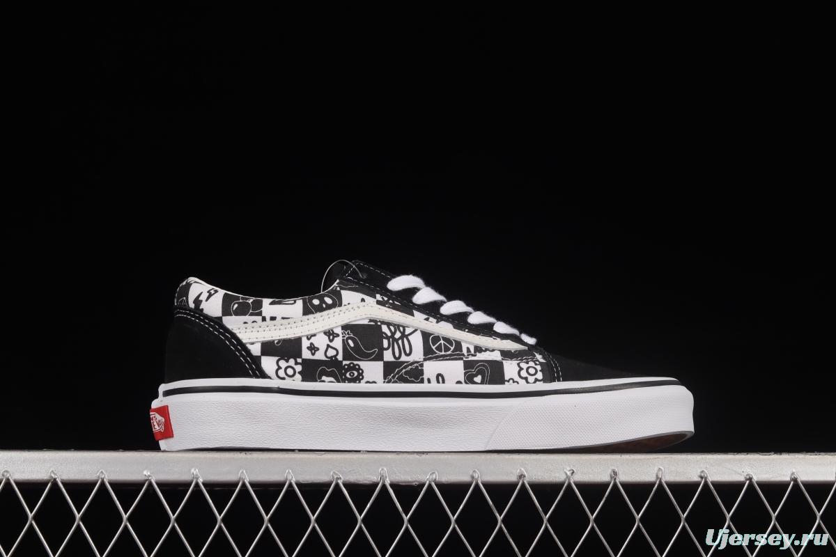 Vans Old Skool timeless classic plaid black and white graffiti print shoes VN0A7Q2J6U6