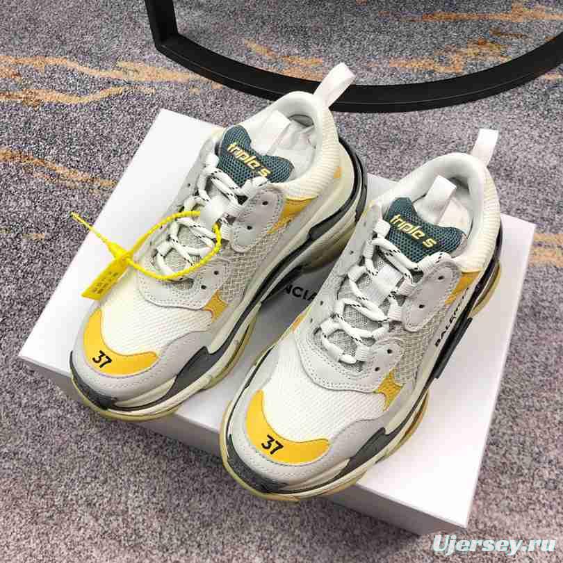 Men Balenciaga Triple-S Sneaker Grey