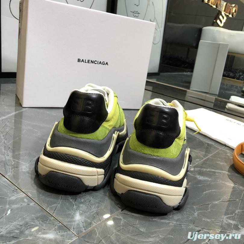 Men/Women Balenciaga Triple S 2.0 Sneaker Green Item 6380340