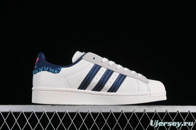 Adidas Originals Superstar Casual Sneakers with Shell Toe Design - ID1139