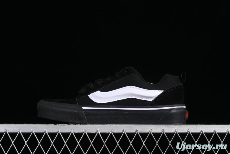 Vans Classics Knu Skool Retro Skate Shoes with Thickened Tongue and Oversized Toe - VN0009QCB9P
