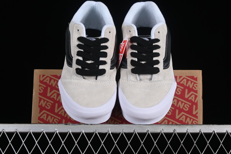 Vans Classics Knu Skool Retro Sneakers with Thick Tongue and Oversized Toe - VN0009QC02Y