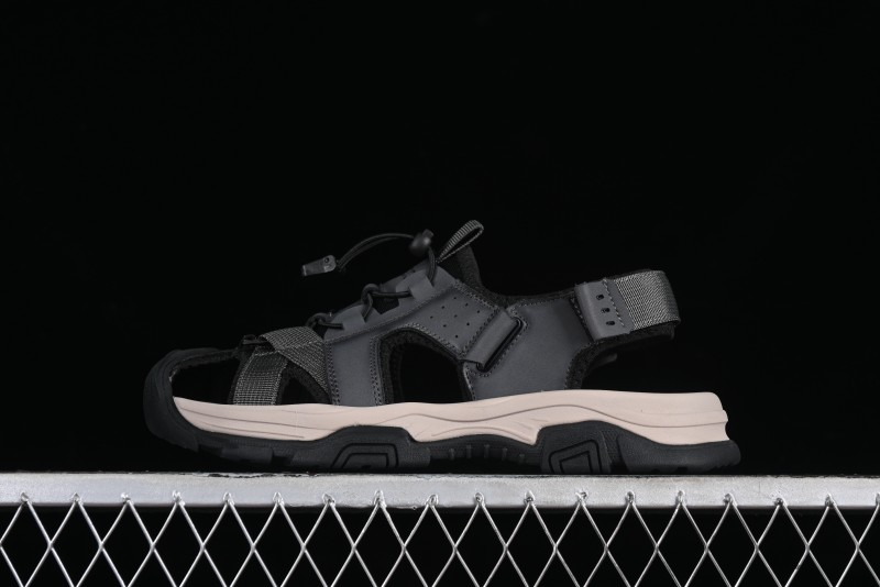 ECCO New Terrain Series Outdoor Closed-Toe Sandals Water Shoes with Breathable Design - 63890301002