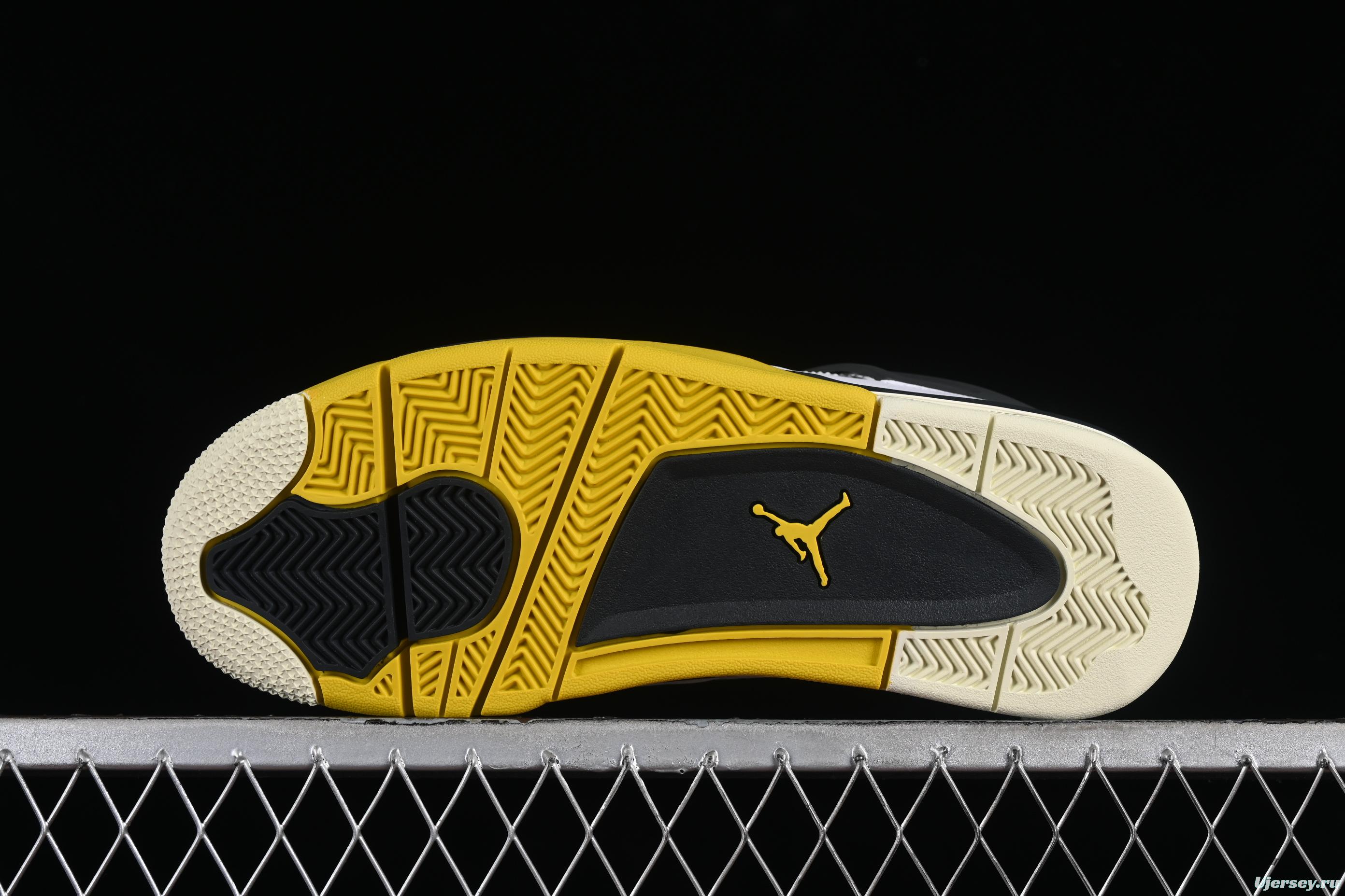 Nike Air Jordan 4 Retro Vivid Sulfur Sneakers - AQ9129-101