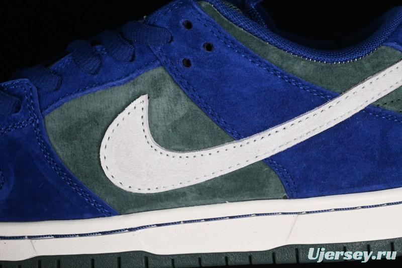 Nike SB Dunk Low Skateboarding Shoes - HF3704-400