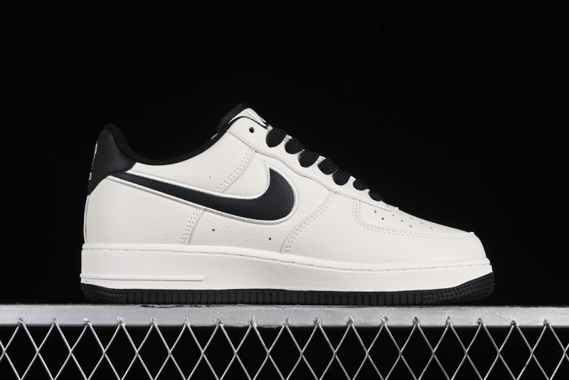 Nike Nocta x Nike Air Force 1 '07 Low Casual Sneakers with 3M Reflective Details and Full-Length Air Cushion - NO0224-023