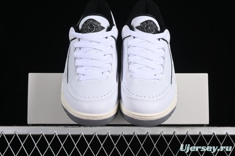 Nike Air Jordan 2/3 Retro Low Top Basketball Shoes in White/Black/Sail/Cement Grey - FD0383-100