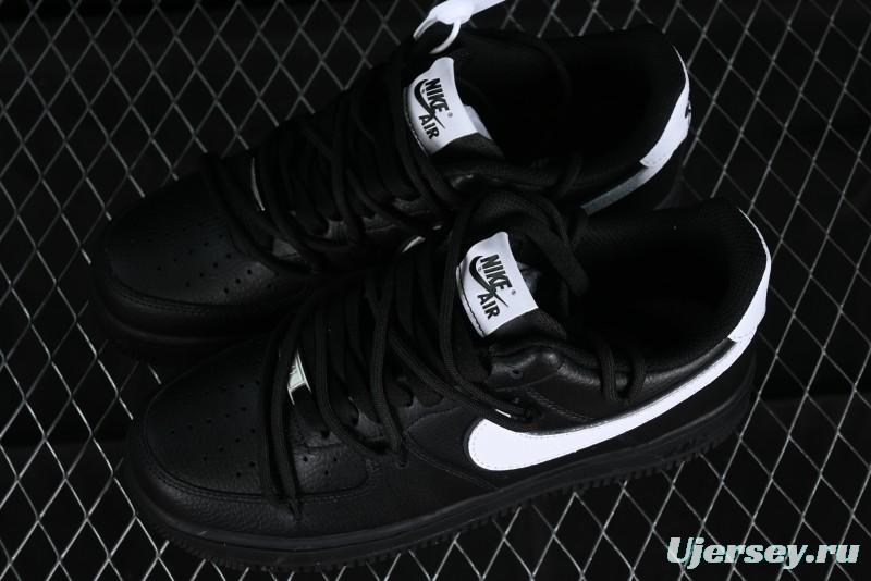 Nike Air Force 1 '07 Low Classic Lace-Up Casual Sneakers in Black & White - ZH0316-018