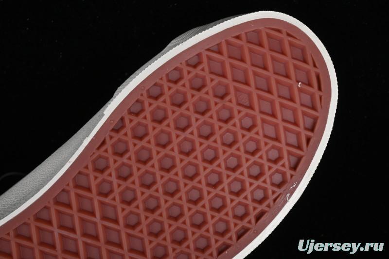 Vans Style 36 Low-Top Skate Shoes with Pink Embroidery - VN000CRPGRN