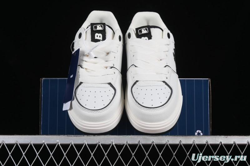 New York Yankees Chunky Runner Basic Lace-Up Lightweight Casual Sneakers - 3ASXCBS4N50WHS