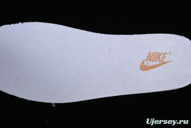 Supreme x Nike Dunk Low SB Skate Shoes with Zoom Air Cushion - XD6188-035