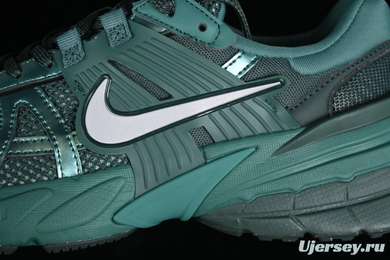 Nike V2K Runtekk 3XL Retro Low-Top Running Shoes with Shock Absorption and Anti-Slip Technology - HF5050-361