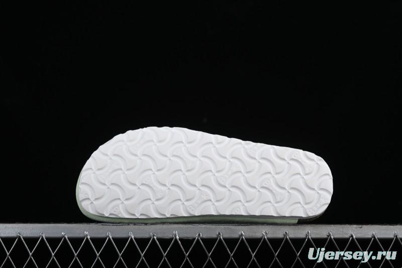 Birkenstock Arizona Soft Footbed Sandals with Suede Leather and Lambswool Lining - G.D4