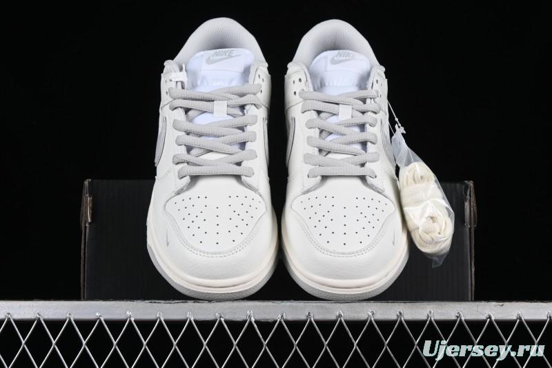 Nike Supreme x Nike SB Dunk Low Casual Skate Shoes in Beige Grey - RM2308-233