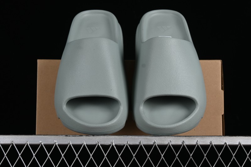 Yeezy Slide Resin Comfortable Slides with Ergonomic Design - ID5480