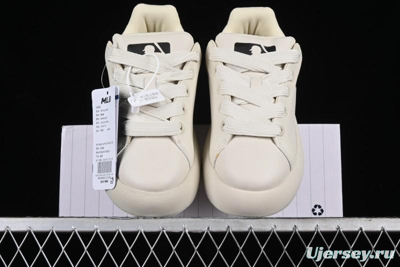 MLB Chunky Classic Base New York Yankees Lightweight Platform Casual Sneakers - 3ASXCCB4N07CRS