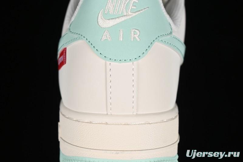 Supreme x Nike Air Force 1 '07 Low Collaborative Sneakers in Youthful Green - HD1968-023