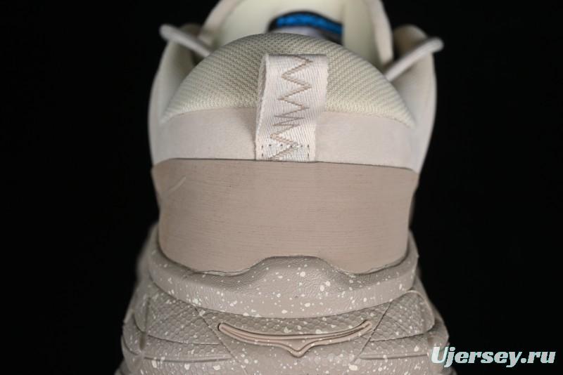 HOKA ONE ONE Tor Summit Low-Top Running Shoes with Geometric Cushioning for Stability and Comfort - 1147952 OLK