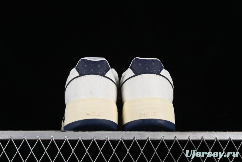 MLB Chunky Liner Basic New York Yankees Thick Sole Casual Sneakers with 6cm Height Increase - 3ASXCBO3N07NYD