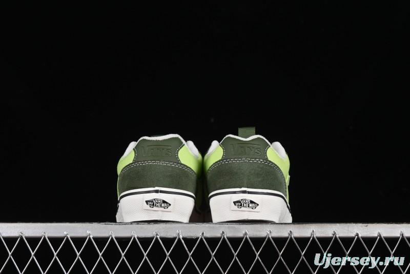 Vans Chukka Push Low-Top Skate Shoes with Slip-Resistant Sole in Apple Green - VN0008ZE08P