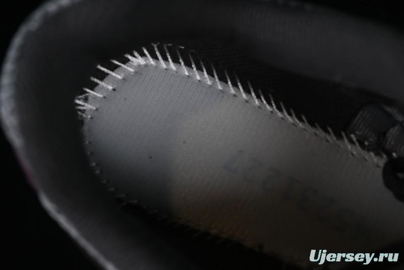 Asics Gel-Kayano 14 Running Shoes with Breathable Design and Professional Cushioning - 1201A019-200