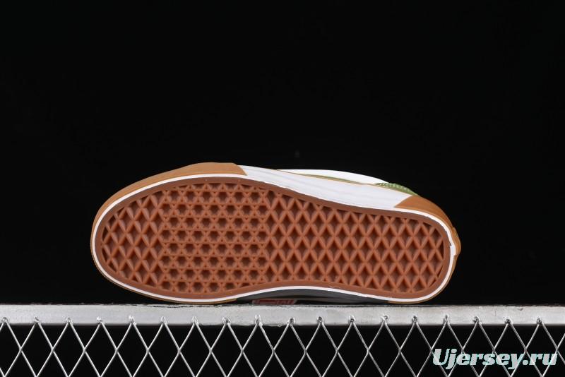 Vans Classics Knu Skool Retro Sneakers with Enlarged Toe and Thickened Sole - VN0009QCCIB