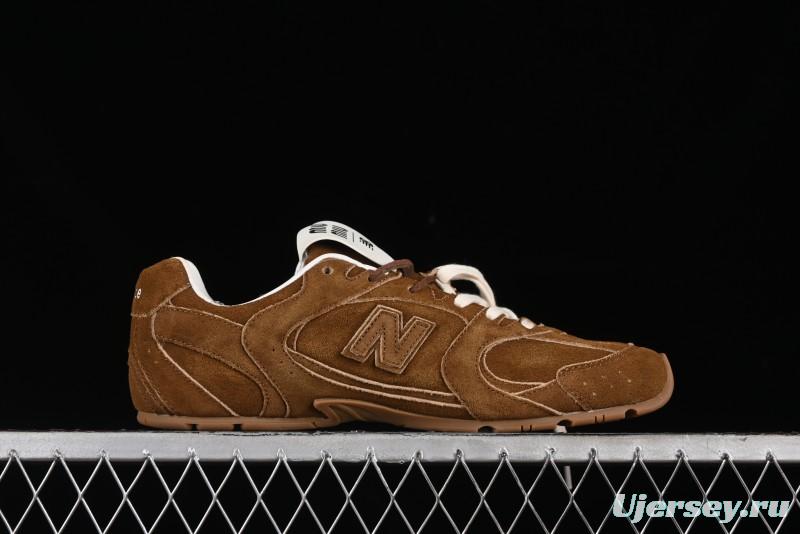 Miu Miu x New Balance 530 Low-Top Retro Running Shoes with Deconstructed Design - 38165