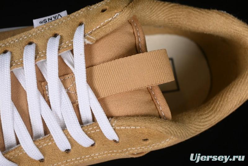 Vans Chukka Push Low-Top Skate Shoes in Beige with Slip-Resistant Sole - VN000CZW4MG