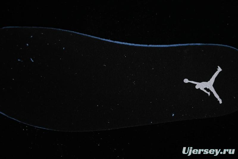 Nike Air Jordan 12 Retro Basketball Shoes in Wolf Grey - CT8013-010