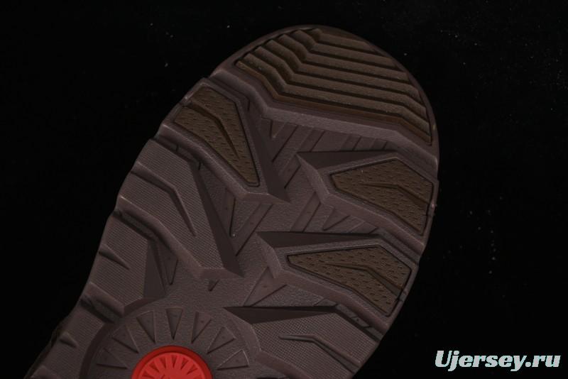 UGG Burleigh Chelsea Winter Boots for Men with Lightweight Anti-Slip Sole and Genuine Wool Leather - 1152050