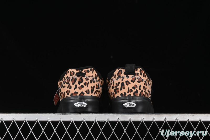 Vans Classics Knu Skool Retro Sneakers with Enlarged Toe and Thickened Trim - VN000CSQW3ZT188