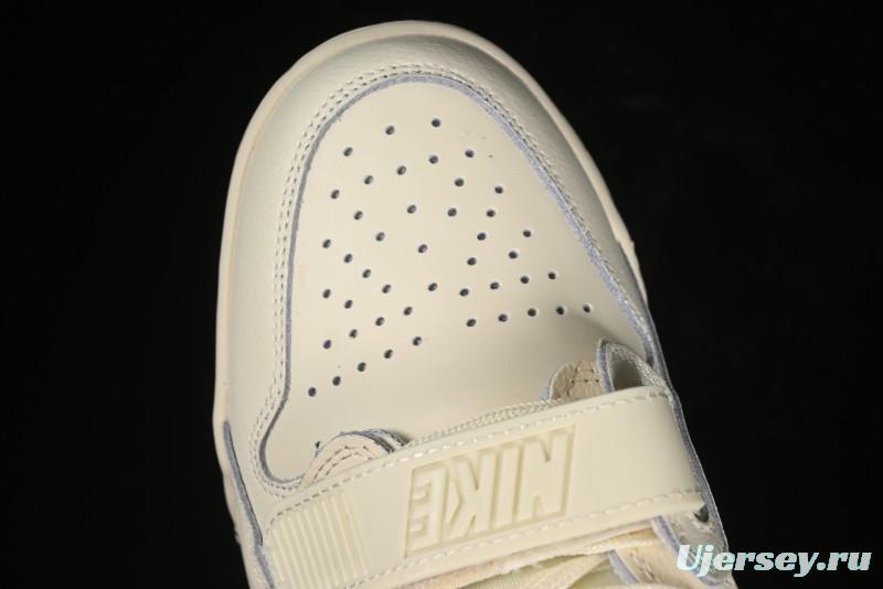 Nike Air Jordan Legacy 312 Low Sneakers with Velcro Strap and Retro Design - HV1807-101