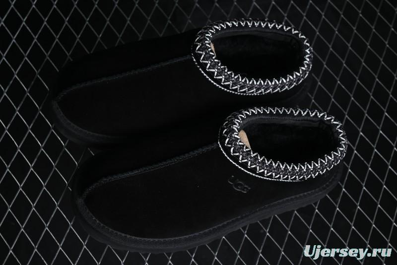 UGG Classic Mini II Snow Boots with TREADLITE Outsole - 5955