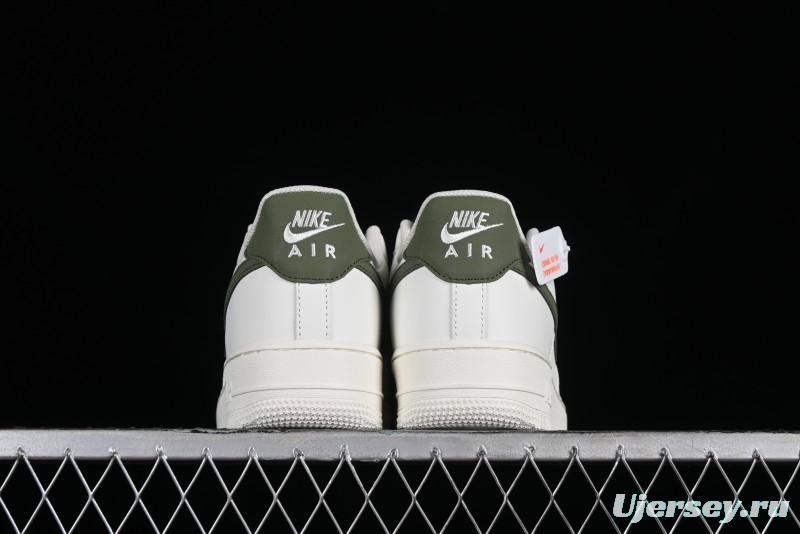 Nike Air Force 1 '07 Low Casual Sneakers in White Green Colorway - CQ5059-110