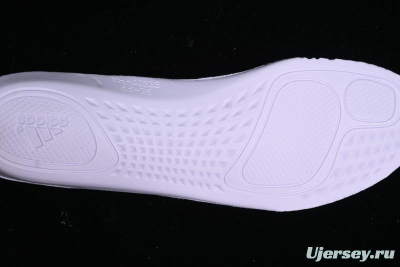 Adidas Yeezy Boost 700 V2 Utility Black Running Shoes with 3M Reflective Details - FV5304