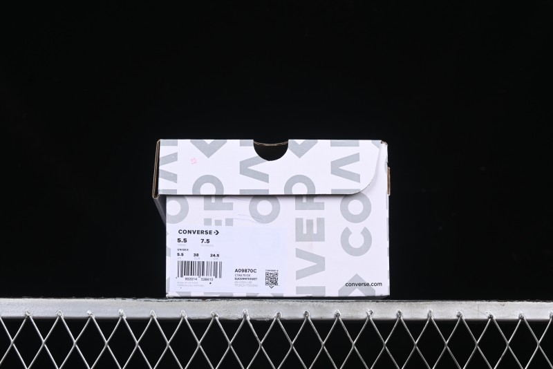 Converse x Play Comme Des Garcons One Star Academy Pro Low Top Casual Sneakers - A09870C