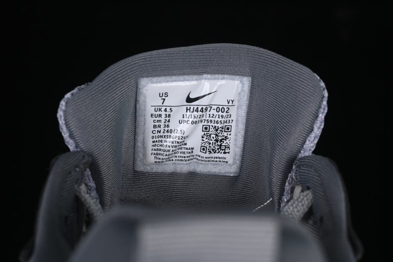 Nike Runtekk Run Retro Low-Top Running Shoes with Cushlon Midsole and Anti-Slip Design - HJ4497-002