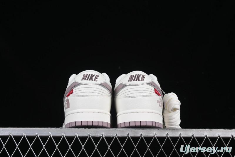 Nike SB Dunk Low Supreme x The North Face Low-Top Casual Skate Shoes - BM0234-507