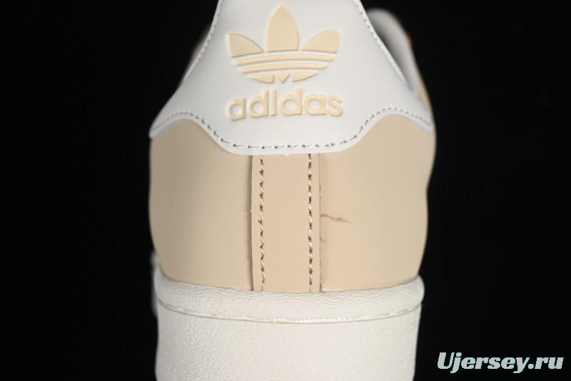 Adidas Originals Superstar Casual Sneakers with Shell Toe Design - IE3039