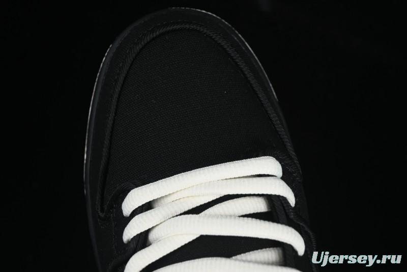 Nike SB Dunk Low Premium Skateboarding Shoes in Black and White - FN5880-001