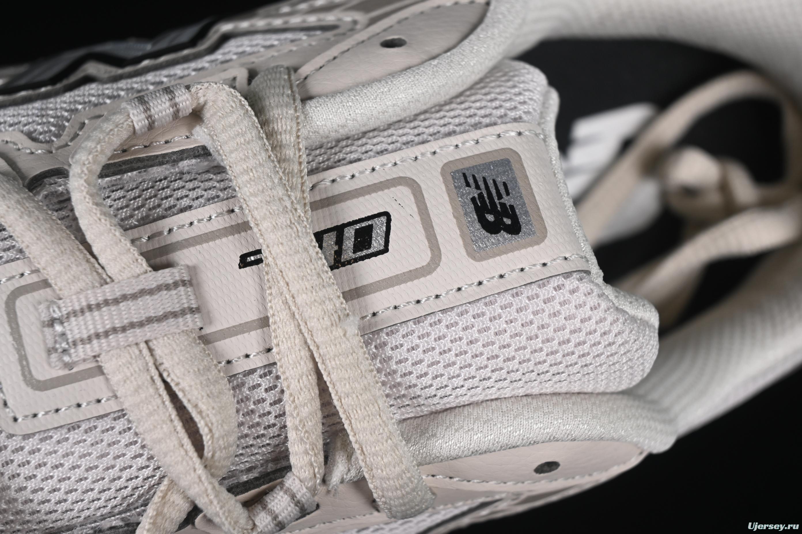 New Balance 740 ABZORB Running Sneakers - Classic White/Neutral Style