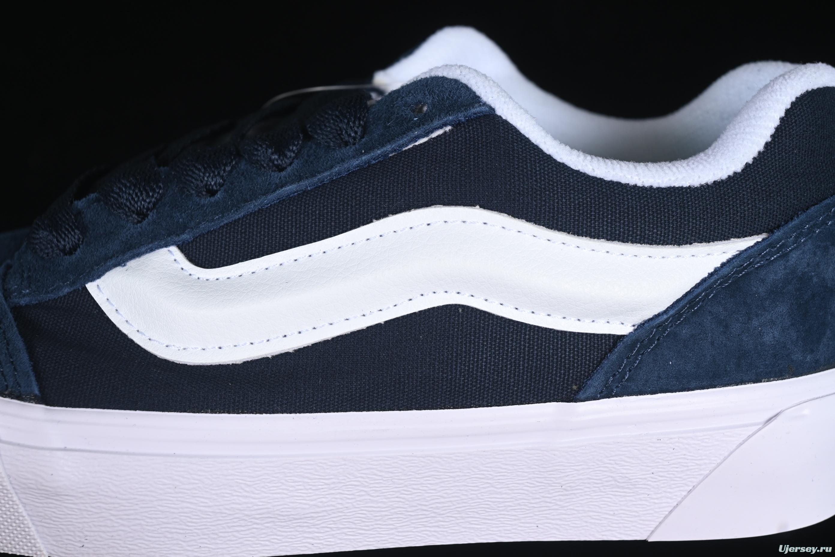 Vans Knu Skool Low-Top Retro Chunky Sneakers - VN000D6CJBL