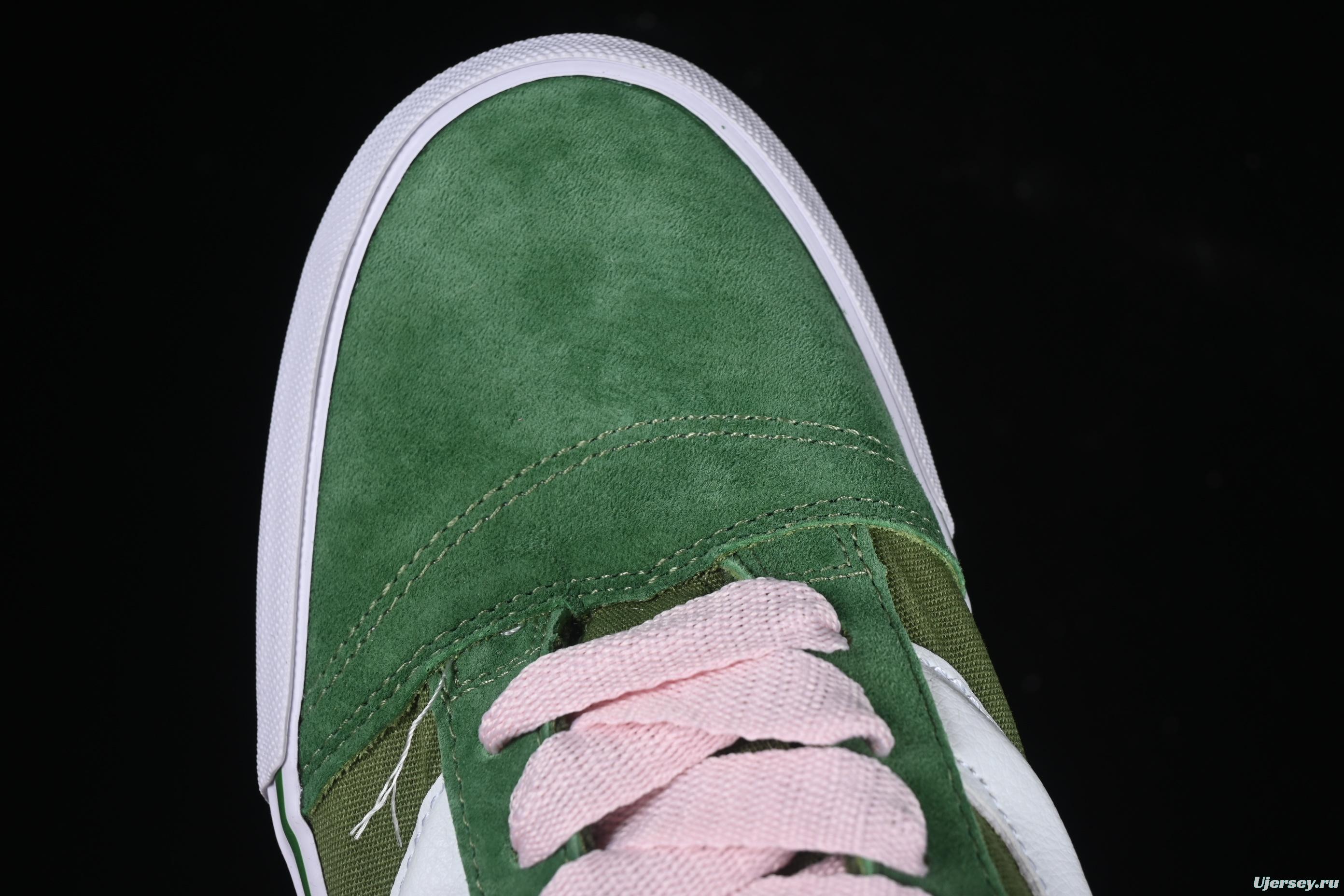 Vans Old Skool Low-Top Sneakers - Forest Green & Pink Accents