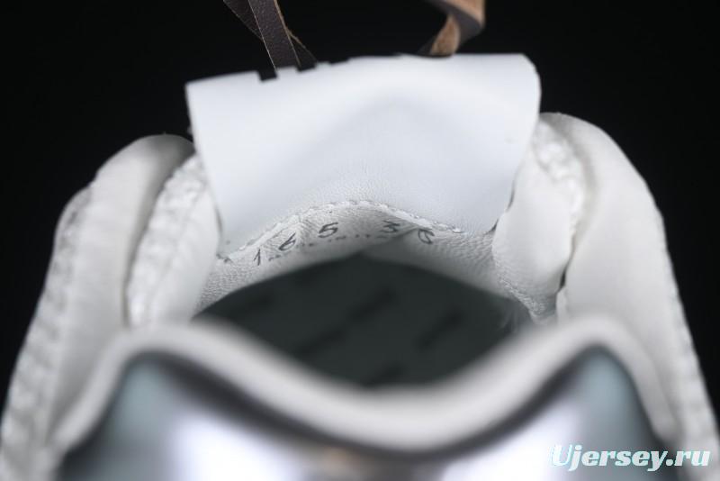 New Balance 530 Metallic Silver Sneakers – Stylish & Sporty Design