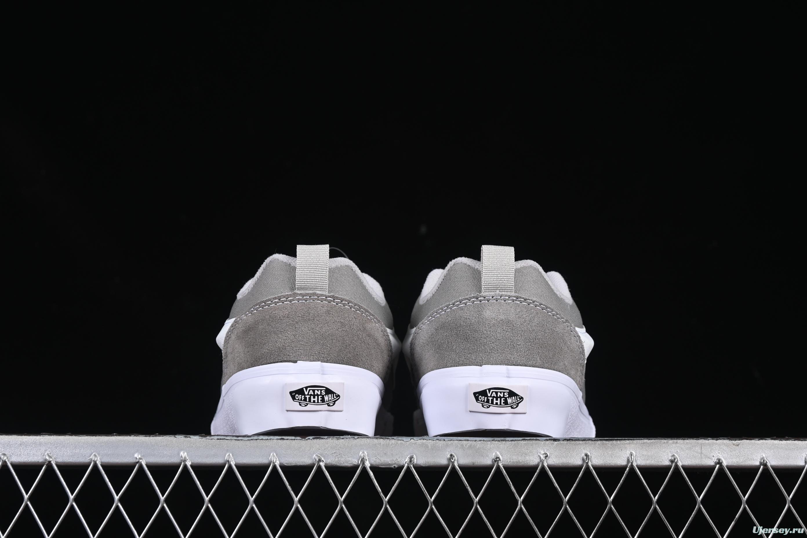 Vans Knu Skool Low-Top Retro Chunky Sneakers - VN000CS0BGG