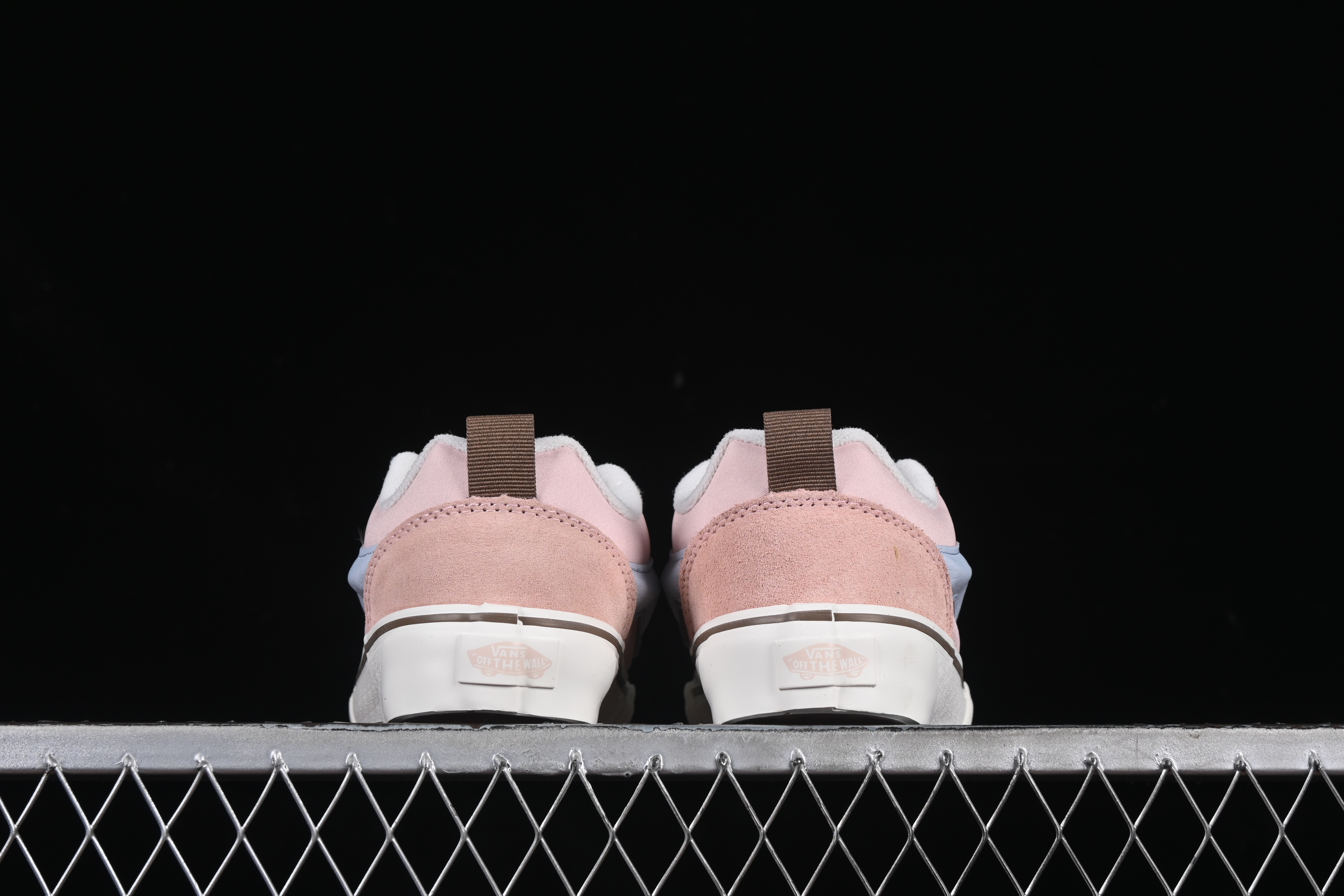 Vans Knu Skool Low-Top Retro Chunky Sneakers - VN000D75F94